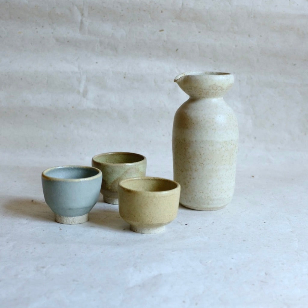 Service à saké - 3 tasses, 1 carafe