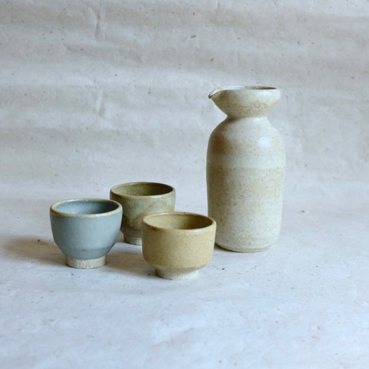 Service à saké - 3 tasses, 1 carafe